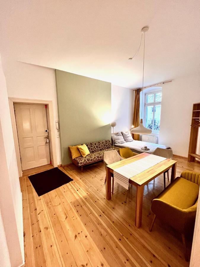 Gemuetliche 2-zimmer-wohnung Zentral Friedrichshain Appartement *